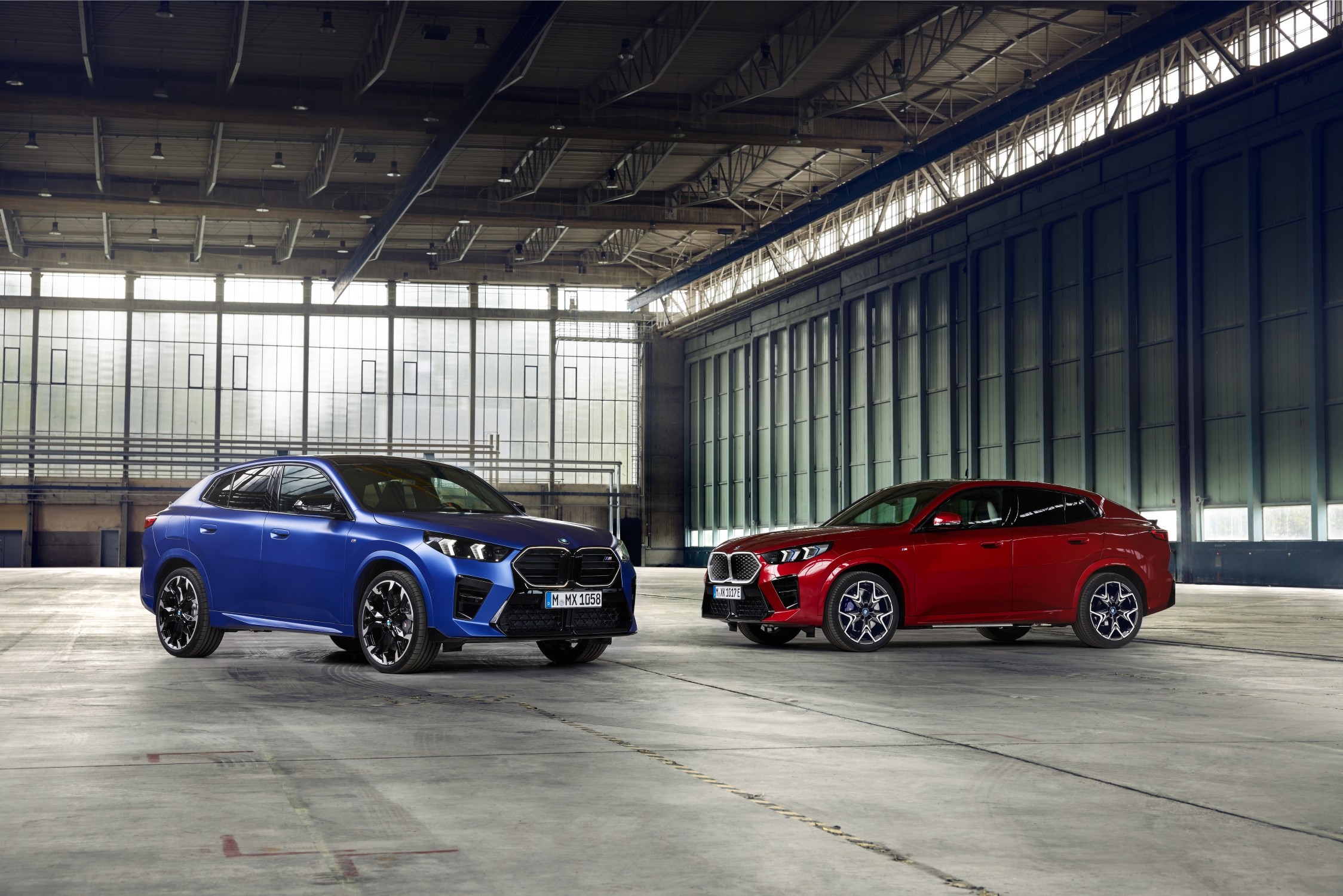 P90525149_lowRes_the-all-new-bmw-x2-m